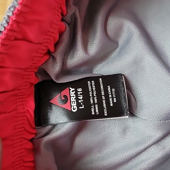 Gerry Youth / Boy's Swim Trunks Board Shorts like new - Picture 4 of 8